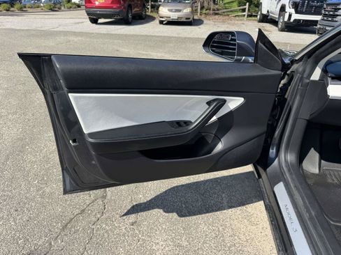 Used 2019 Tesla Model 3 Long Range AWD/4WD image 16