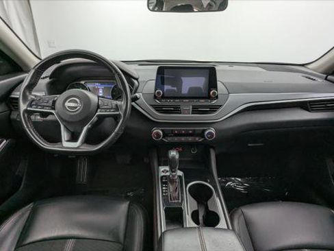 Used 2024 Nissan Altima 2.5 SR FWD image 24