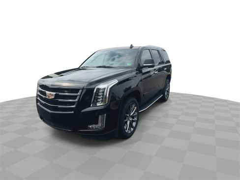 Certified 2020 Cadillac Escalade Luxury w/ Escalade Sport Edition image 4