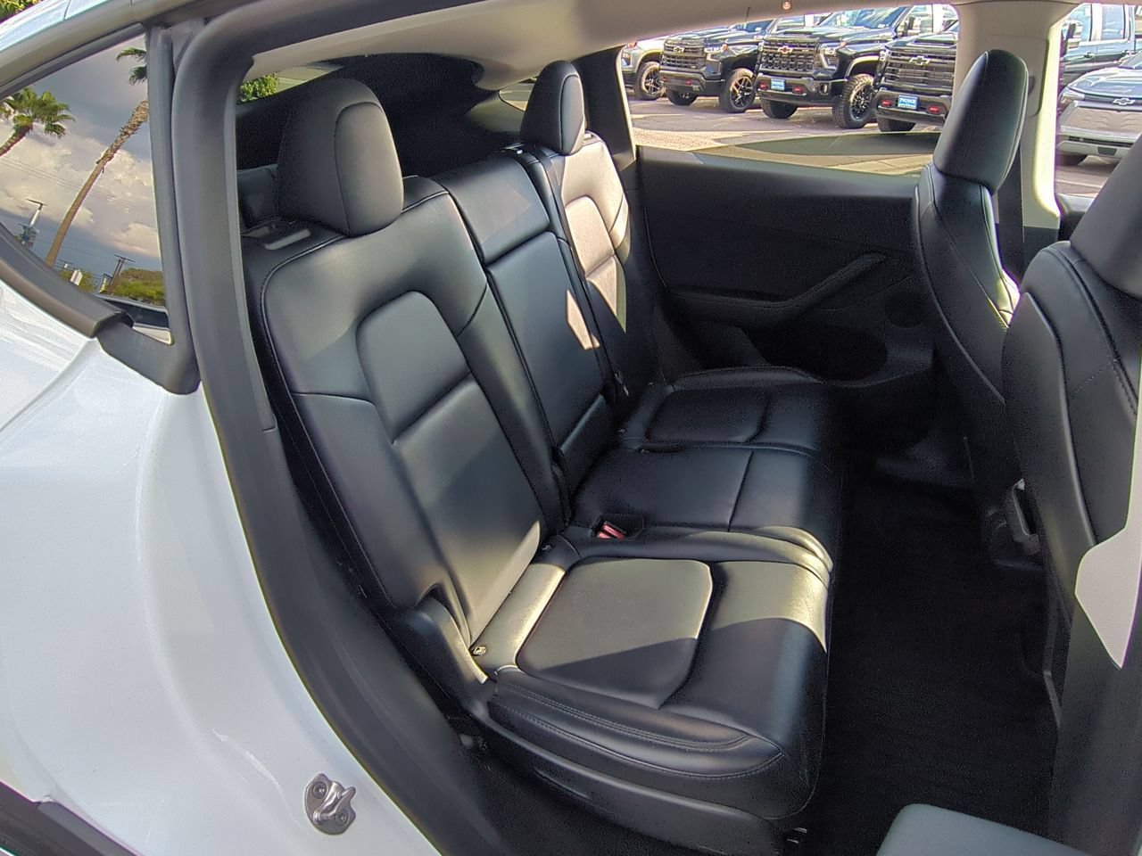 Used 2023 Tesla Model Y Long Range AWD/4WD image 26