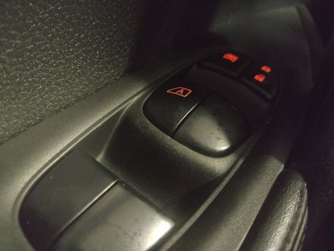 Used 2020 Nissan Rogue SV w/ Premium Package AWD/4WD image 27