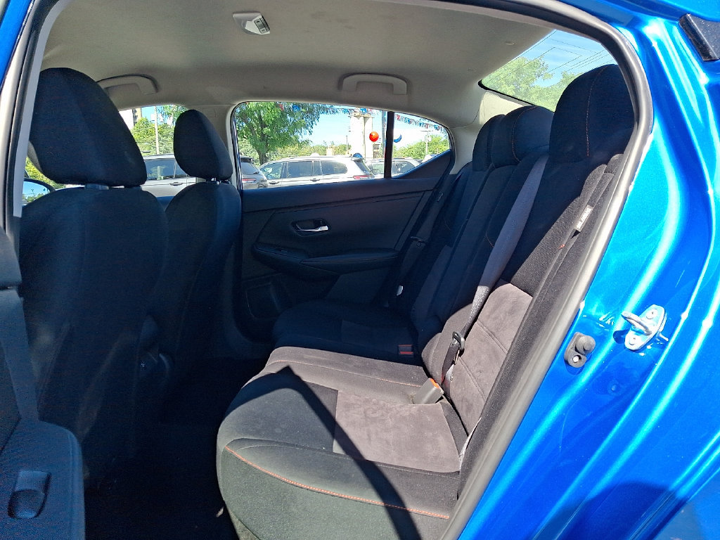 Used 2025 Nissan Sentra SR FWD image 10