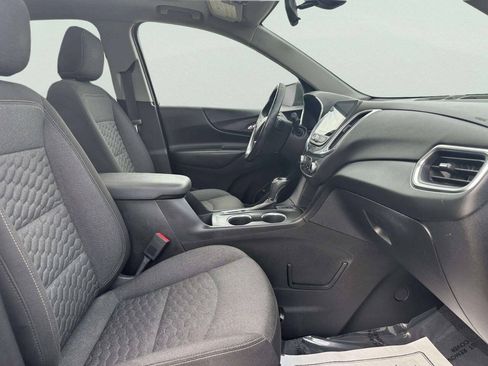 Used 2018 Chevrolet Equinox LT FWD image 22