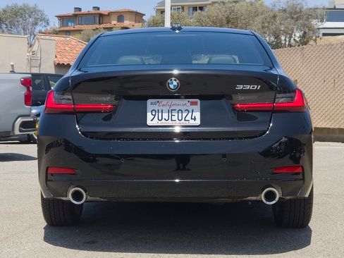 Used 2025 BMW 330i Sedan w/ Premium Package RWD image 26