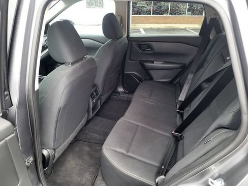 Used 2024 Nissan Rogue S FWD image 13
