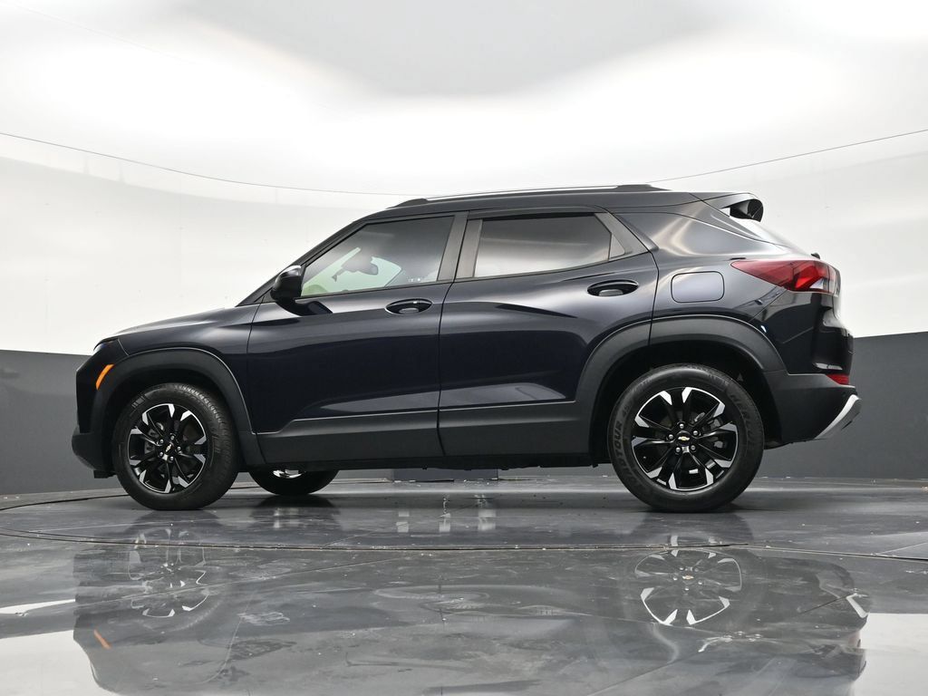 Used 2021 Chevrolet TrailBlazer LT w/ Convenience Package FWD image 22