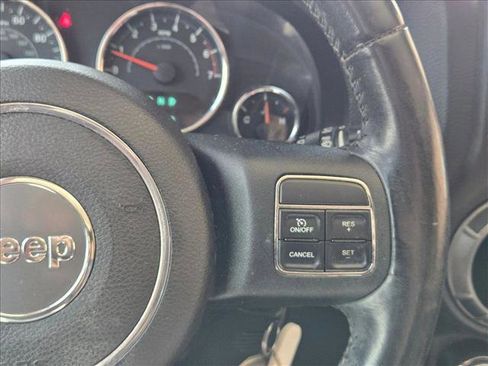 Used 2011 Jeep Wrangler Sport AWD/4WD image 14