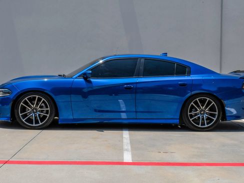 Used 2022 Dodge Charger R/T w/ Plus Group RWD image 17