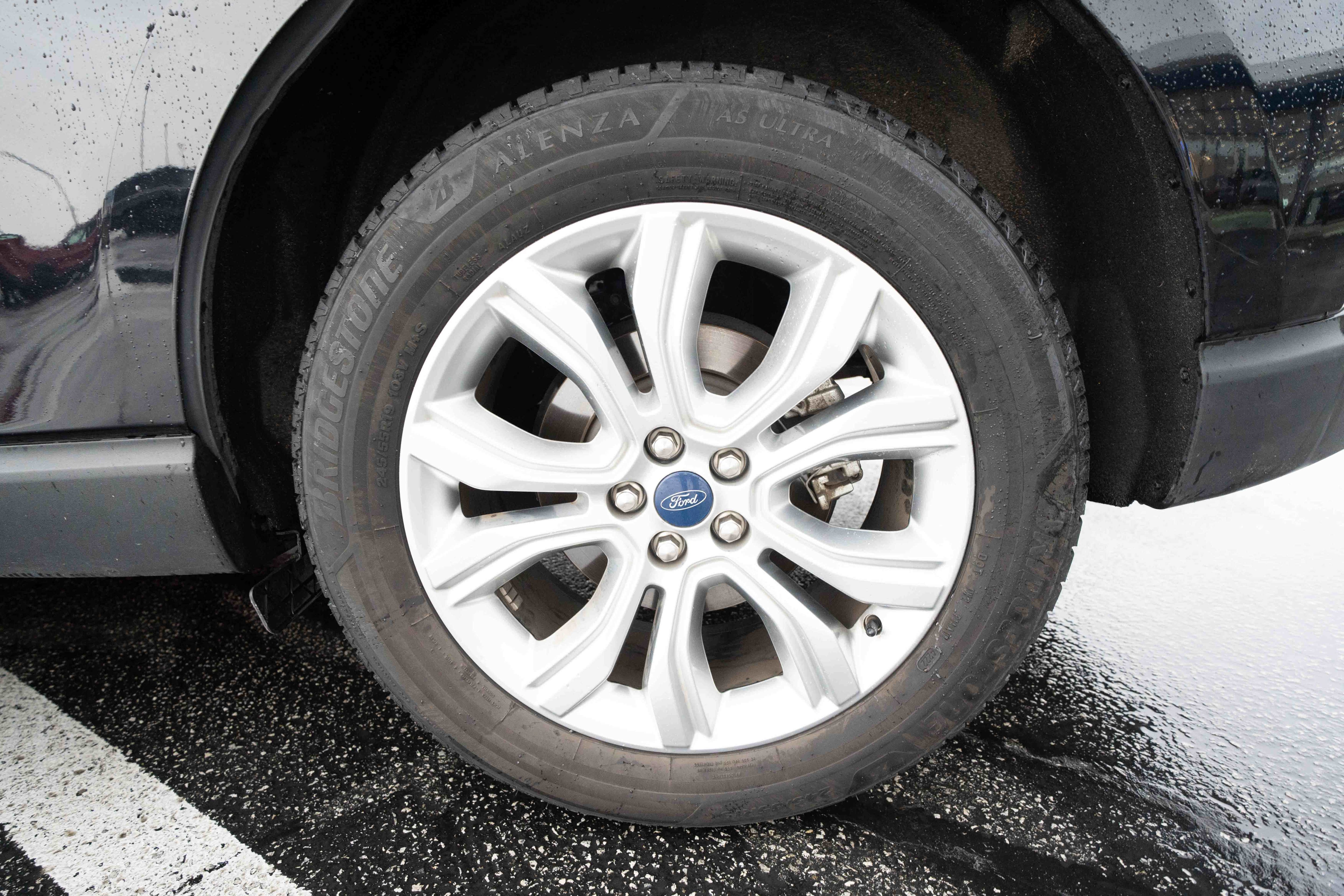 Used 2021 Ford Edge Titanium FWD image 30