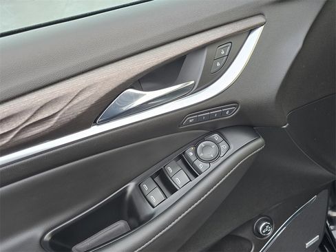 Certified 2023 Buick Enclave Avenir w/ Avenir Technology Package image 12