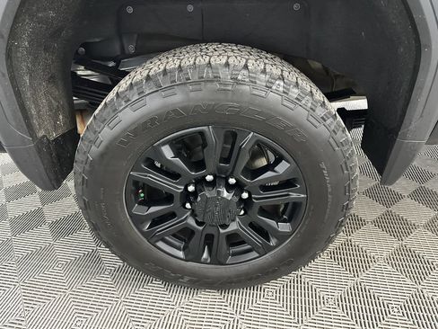 Used 2021 GMC Sierra 3500 Denali w/ Denali Black Diamond Edition AWD/4WD image 19