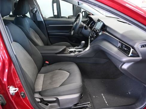 Used 2021 Toyota Camry LE image 11