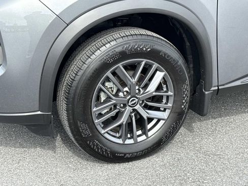 Used 2025 Nissan Rogue S AWD/4WD image 30