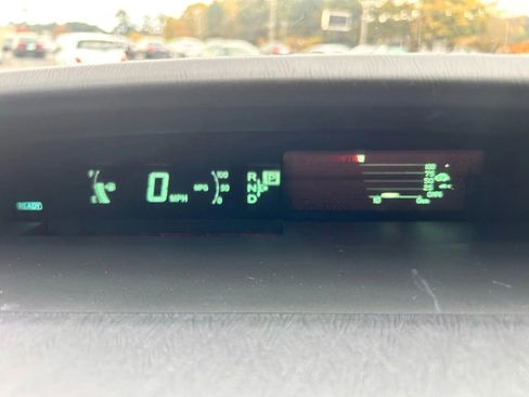 Used 2014 Toyota Prius One image 16