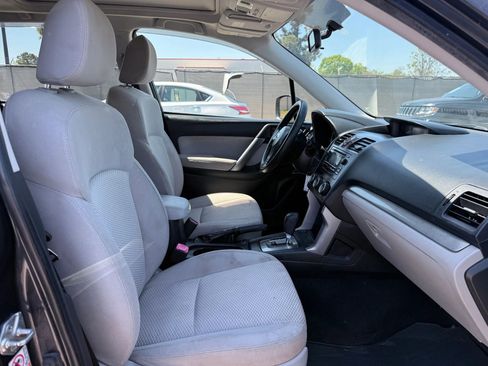 Used 2015 Subaru Forester 2.5i Premium w/ All-Weather Package image 16