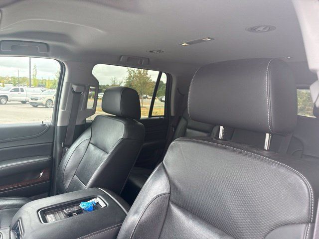 Used 2017 GMC Yukon SLT AWD/4WD image 12
