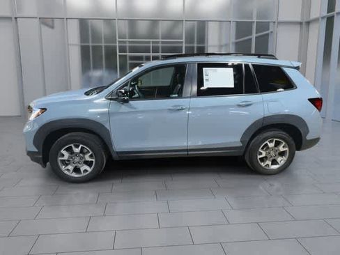 Used 2023 Honda Passport TrailSport image 5