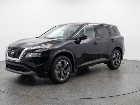Used 2025 Nissan Rogue SV FWD image 3