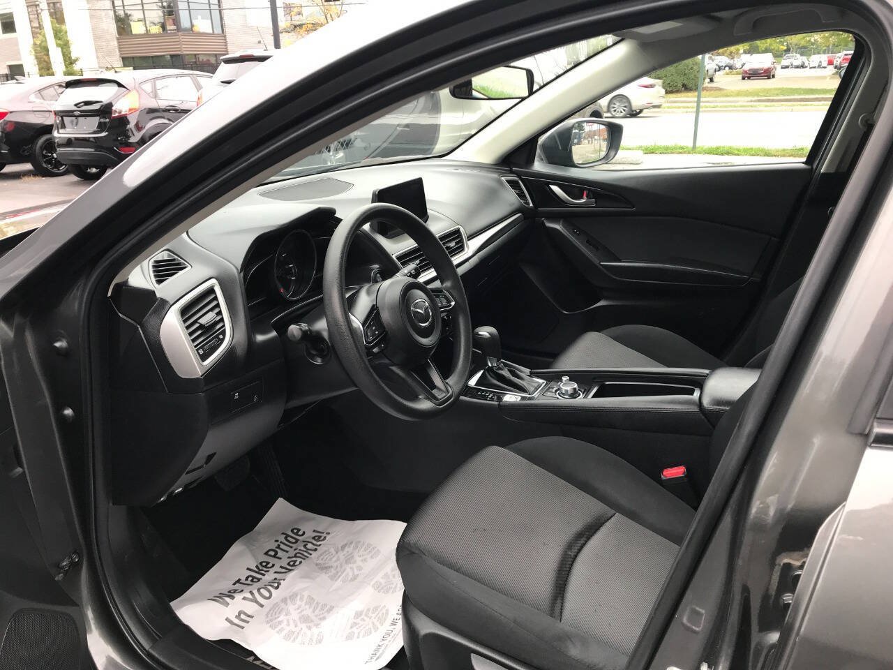 Used 2017 MAZDA MAZDA3 Sport FWD image 9