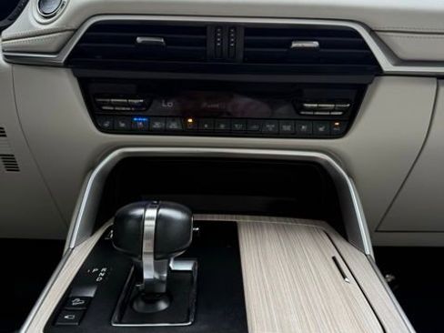 Used 2024 MAZDA CX-90 3.3 Turbo w/ Premium Plus Pkg image 26