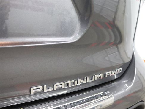 Used 2022 Toyota Highlander Platinum AWD/4WD image 10