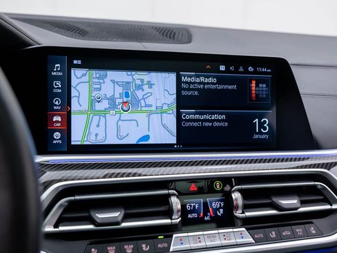 Used 2023 BMW X5 M50i w/ Executive Package image 24