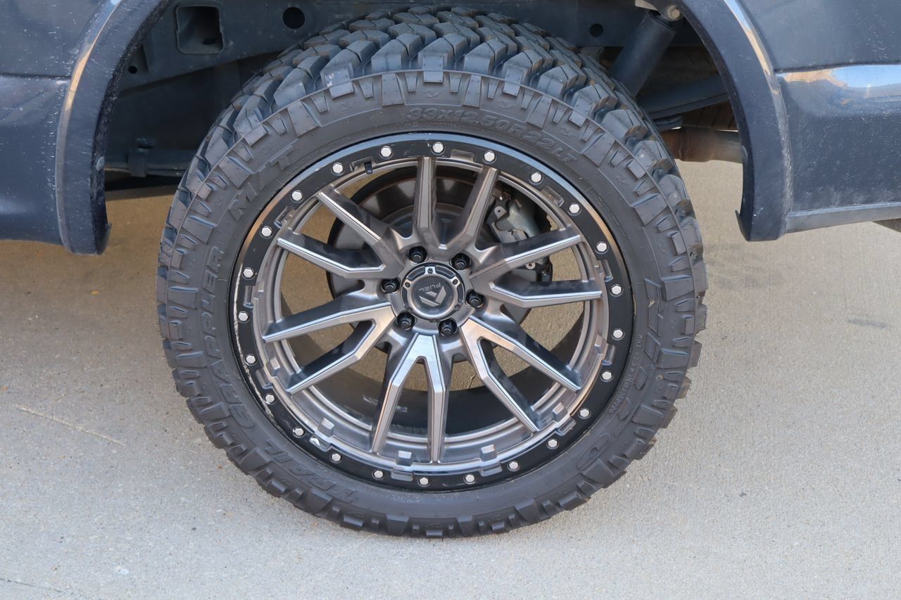 Used 2019 Ford F150 King Ranch w/ Equipment Group 601A Luxury AWD/4WD image 30