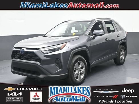 Used 2024 Toyota RAV4 XLE AWD/4WD image 1