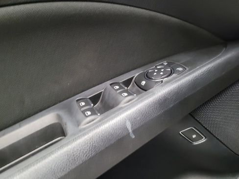 Used 2019 Ford Fusion SE FWD image 27