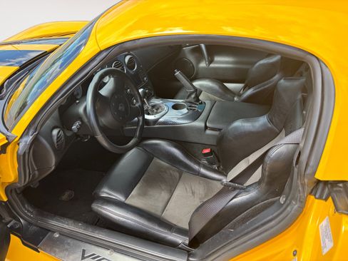 Used 2006 Dodge Viper SRT-10 image 9