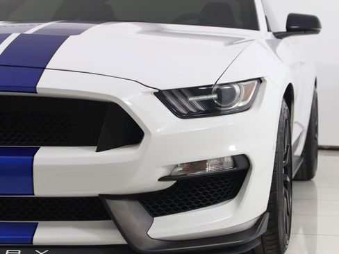 Used 2018 Ford Mustang Shelby GT350 w/ Convenience Package image 73