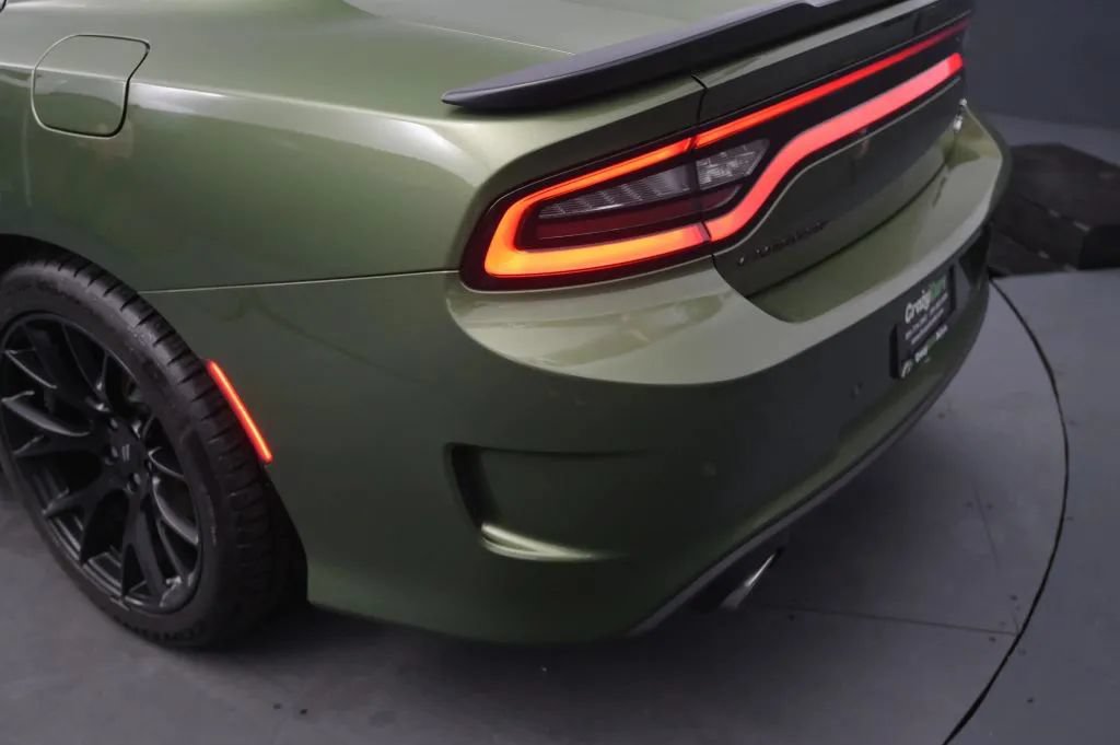 Used 2018 Dodge Charger R/T Scat Pack w/ Dynamics Package RWD image 16