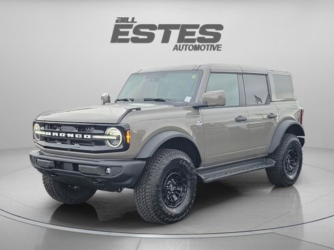New 2026 Ford Bronco Outer Banks AWD/4WD image 1