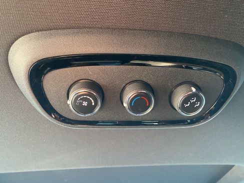 Used 2024 Dodge Durango GT image 45