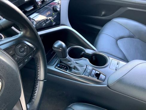 Used 2021 Toyota Camry XSE image 15