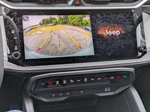 New 2026 Jeep Cherokee Limited AWD/4WD image 24