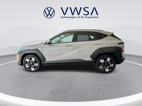 Used 2024 Hyundai Kona SEL FWD image 4