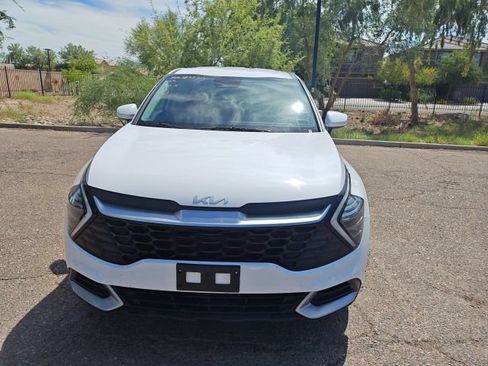 Certified 2025 Kia Sportage LX FWD image 10
