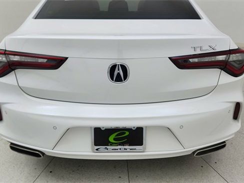 Used 2025 Acura TLX w/ Technology Package image 11