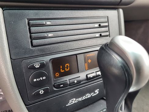 Used 2002 Porsche Boxster S image 24