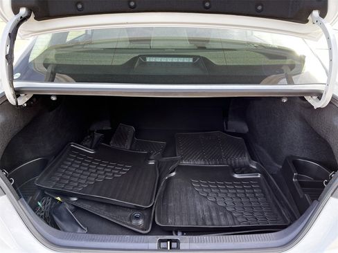 Used 2025 Toyota Camry LE image 24