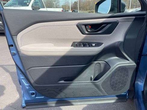 Certified 2025 Subaru Forester Premium image 13