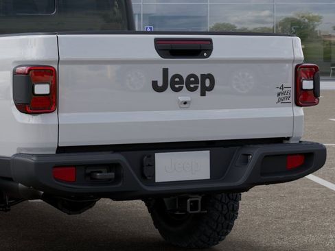 New 2026 Jeep Gladiator Mojave AWD/4WD image 13