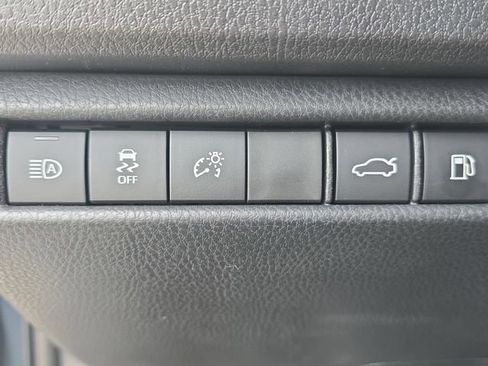 Certified 2025 Toyota Camry SE image 25