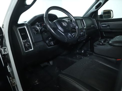 Used 2018 RAM 2500 Power Wagon w/ Leather & Luxury Group AWD/4WD image 17