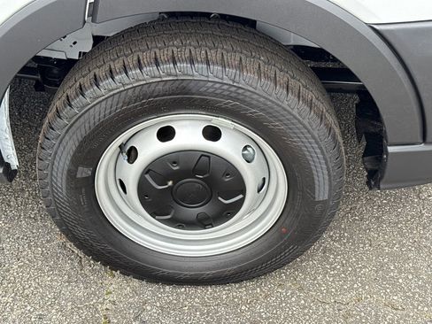 New 2026 Ford Transit 250 148 Medium Roof w/ Load Area Protection Package image 12