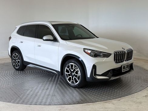 Used 2024 BMW X1 xDrive28i w/ Premium Package AWD/4WD image 7