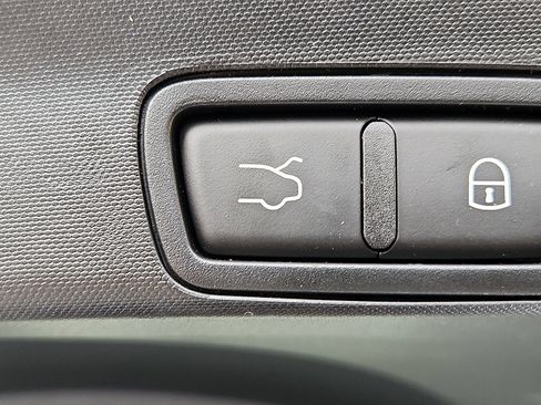 Used 2024 Alfa Romeo Stelvio Veloce image 30