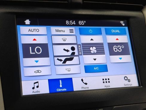 Used 2019 Ford Fusion SE image 32