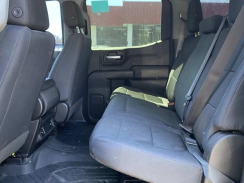Used 2019 Chevrolet Silverado 1500 Custom w/ Custom Value Package RWD image 13